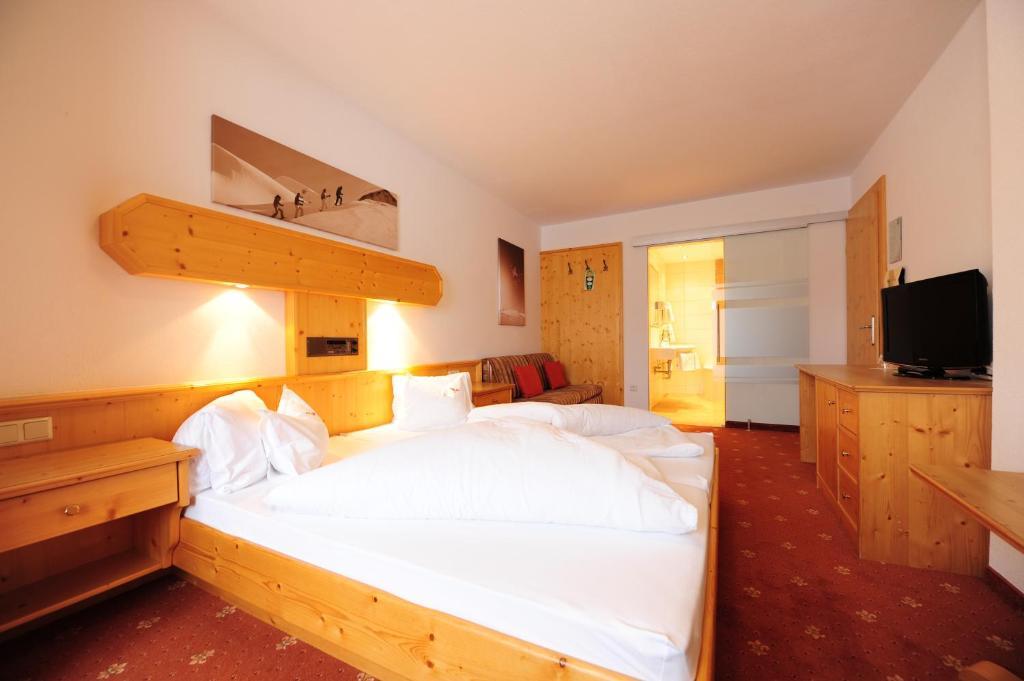 Hotel Toni Galtür Quarto foto